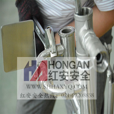 洗眼器的活結和進水口調適 洗眼器的活結和進水口調適